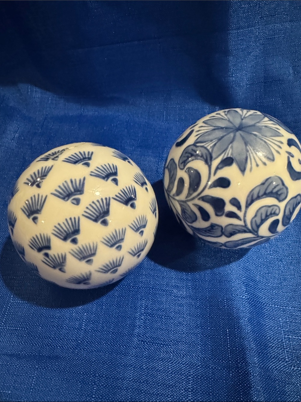 Vintage Porcelain Decorative Balls / Carpet Balls - Sunburst & Scroll Motif - 3” - Picture 2 of 5